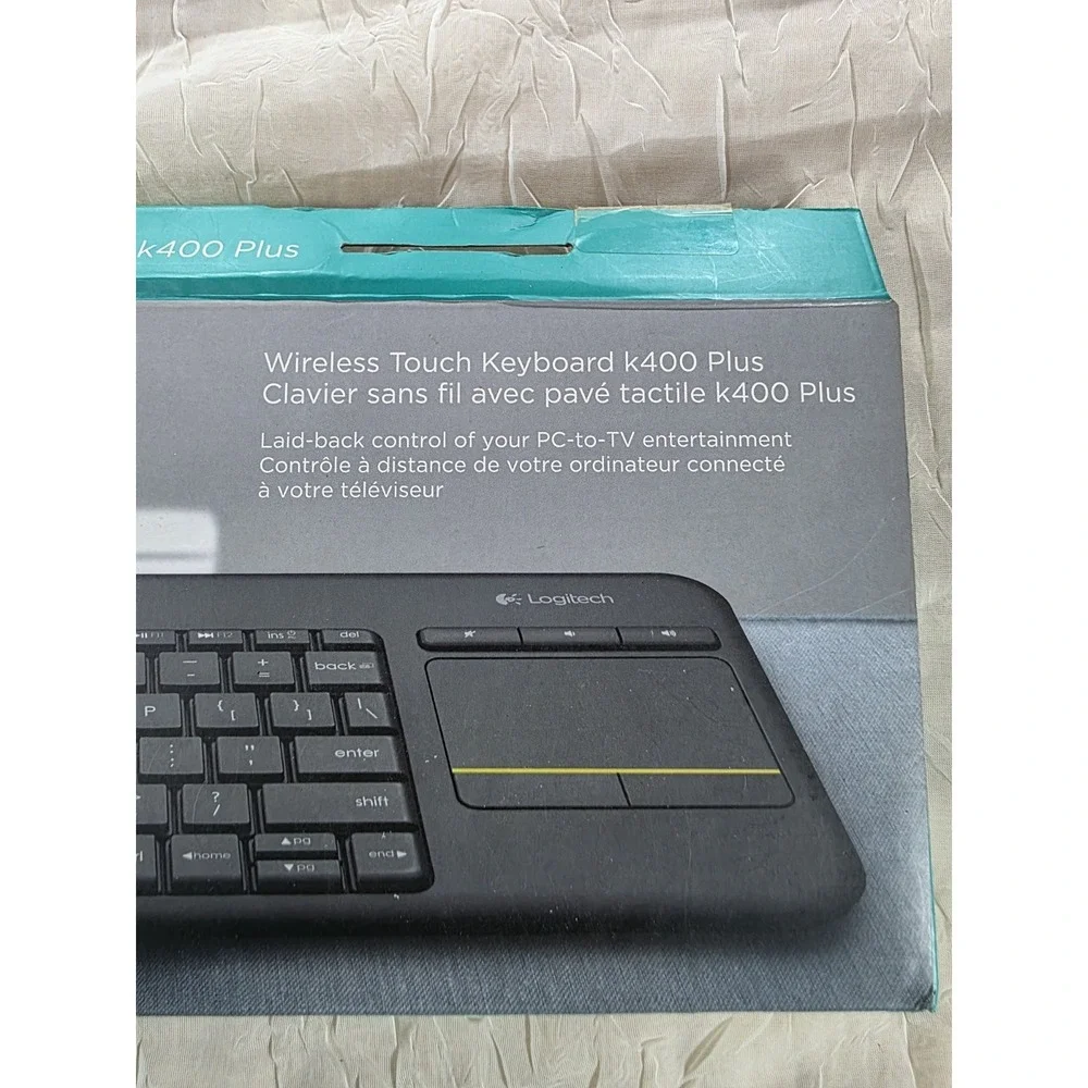 K400 Plus Wireless QWERTY Keyboard with Touchpad for Effortless Media Control